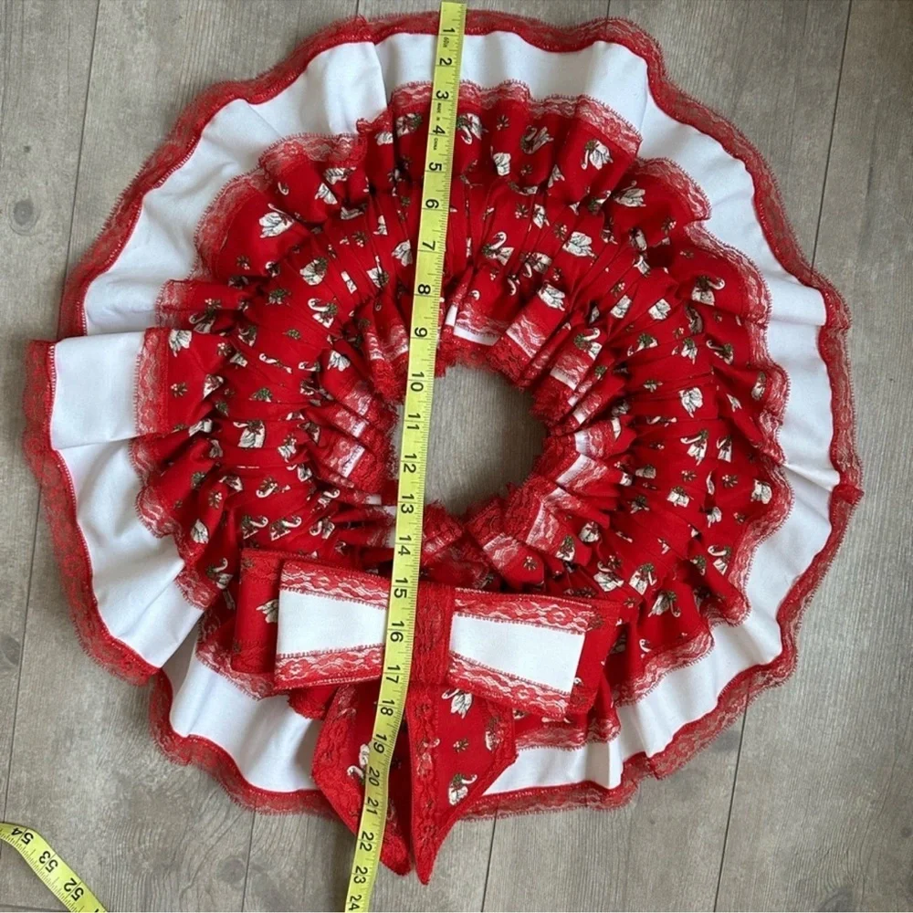 Vintage 1970s Christmas Holiday Wreath Handmade Red White Ruffled Swan Print
